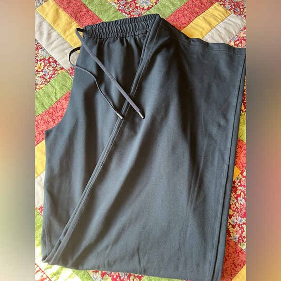 Lululemon Soft Jersey Straight-Leg Mid-Rise Pant *Regular - True Navy - Picture 4 of 7